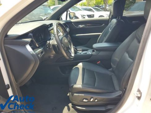 Used 2021 Cadillac XT6 Premium Luxury FWD image 20