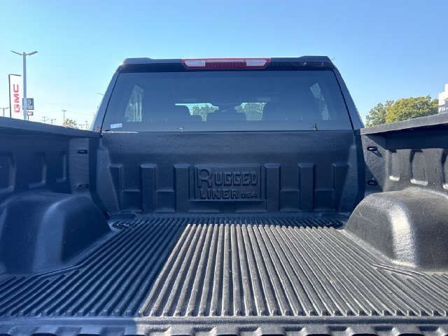 Used 2026 GMC Sierra 1500 SLT AWD/4WD image 12