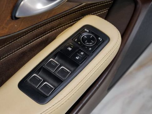 Used 2018 Lexus LS 500 w/ Accessory Package (Z1) RWD image 57