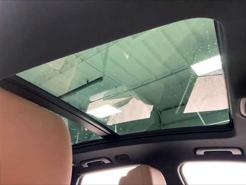 Used 2023 Audi Q5 2.0T Premium w/ Convenience Package image 23