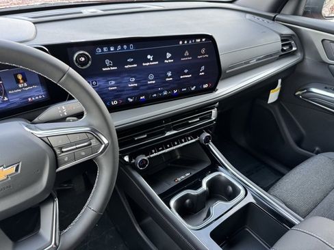 New 2026 Chevrolet Traverse LT w/ Driver Confidence Package image 15