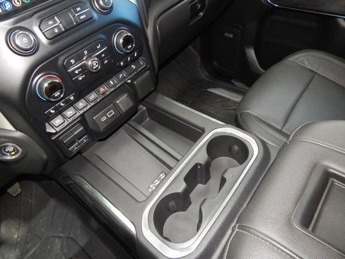 Used 2019 Chevrolet Silverado 1500 LTZ w/ LTZ Premium Package image 26