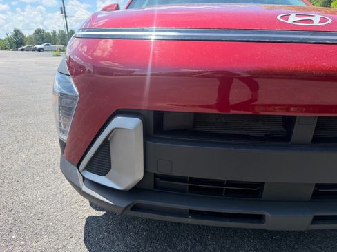 Used 2024 Hyundai Kona SEL FWD image 6