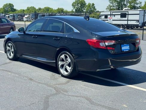 Used 2018 Honda Accord EX image 8