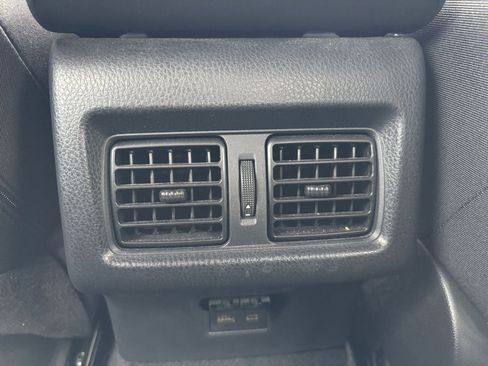 Used 2025 Toyota Camry LE image 23