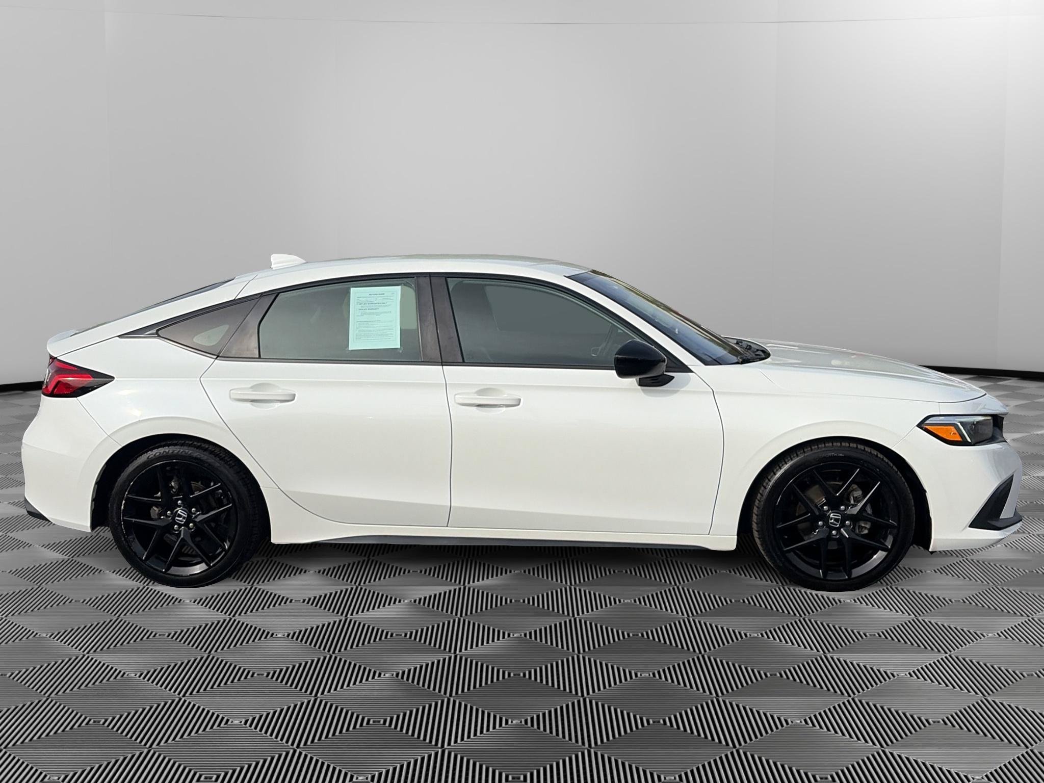 Used 2022 Honda Civic Sport image 8