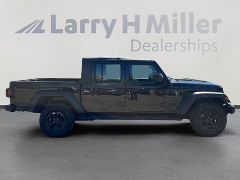 Certified 2023 Jeep Gladiator Sport w/ Trailer Tow Package AWD/4WD image 6
