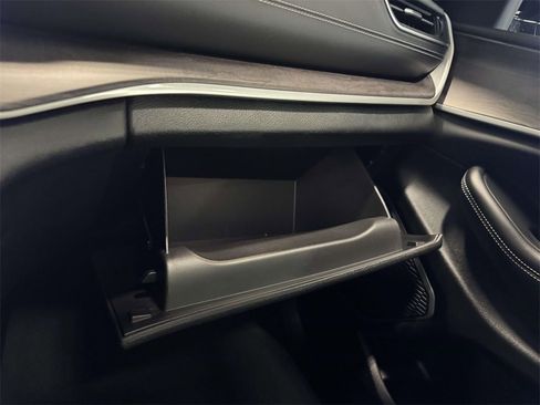 Used 2022 Jeep Grand Cherokee Limited image 27