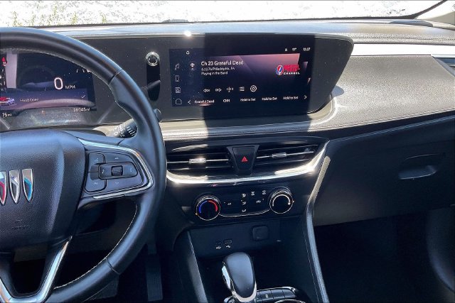 Used 2025 Buick Encore GX Preferred AWD/4WD image 5