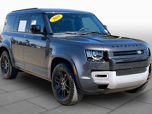 Used 2025 Land Rover Defender 110 S AWD/4WD image 2