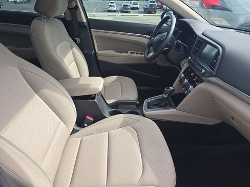 Used 2020 Hyundai Elantra Value Edition FWD image 15