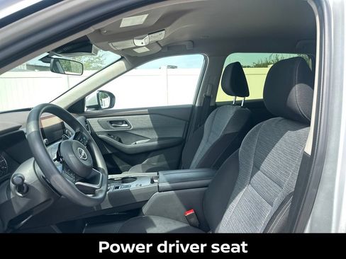 Certified 2023 Nissan Rogue SV FWD image 11