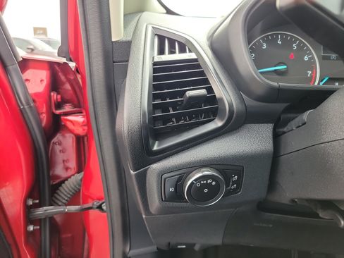Used 2021 Ford EcoSport SE FWD image 5