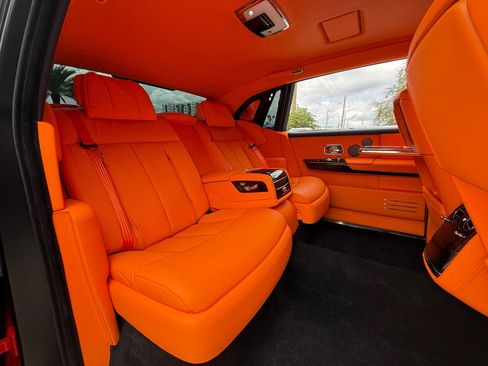 Used 2021 Rolls-Royce Phantom Extended Wheelbase image 24