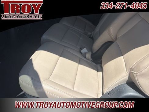 Used 2020 Ford Explorer XLT w/ Equipment Group 202A AWD/4WD image 38