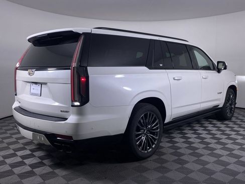 Certified 2023 Cadillac Escalade ESV V AWD/4WD image 22