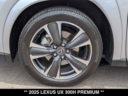 Used 2025 Lexus UX 300h AWD w/ Cold Area Package image 18