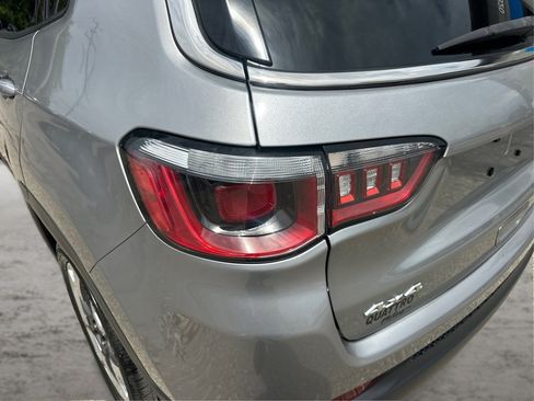Used 2019 Jeep Compass Limited AWD/4WD image 21