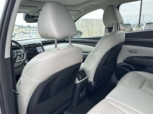 Used 2024 Hyundai Tucson Limited image 29