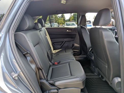 Used 2020 Volkswagen Atlas Cross Sport SE AWD/4WD image 31