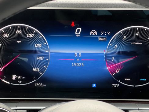 Used 2025 Mercedes-Benz GLS 450 4MATIC image 33