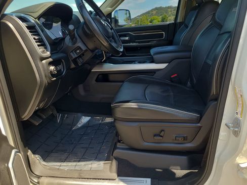 Used 2019 RAM 3500 Laramie AWD/4WD image 19