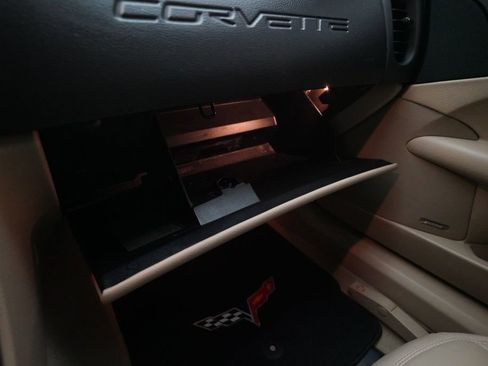 Used 2007 Chevrolet Corvette Coupe w/ Preferred Equipment Group RWD image 26
