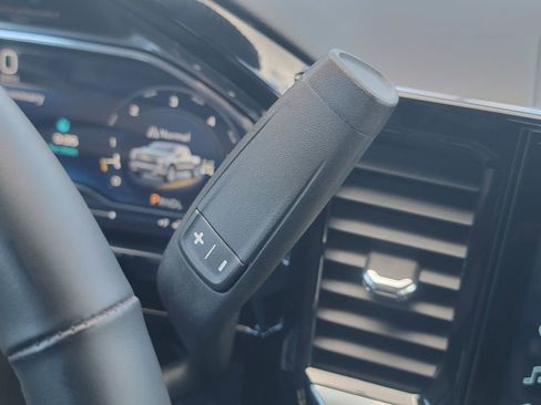 Used 2025 Chevrolet Silverado 1500 RST w/ Dark Appearance Package image 31