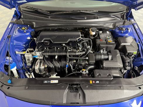 Used 2025 Hyundai Elantra Sport FWD image 26