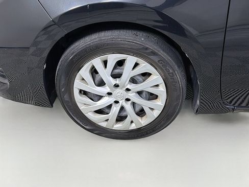 Used 2019 Toyota Corolla LE FWD image 14