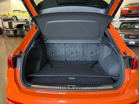 Used 2020 Audi Q3 2.0T Prestige w/ Prestige Package image 37