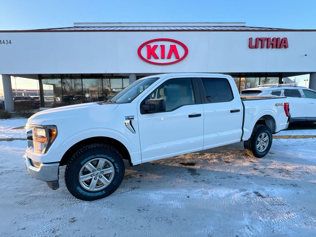 Used 2023 Ford F150 XLT AWD/4WD image 1