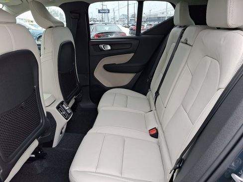 New 2026 Volvo XC40 B5 Ultra w/ Protection Package Premier image 5