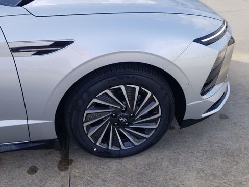 New 2026 Hyundai Sonata Limited FWD image 13