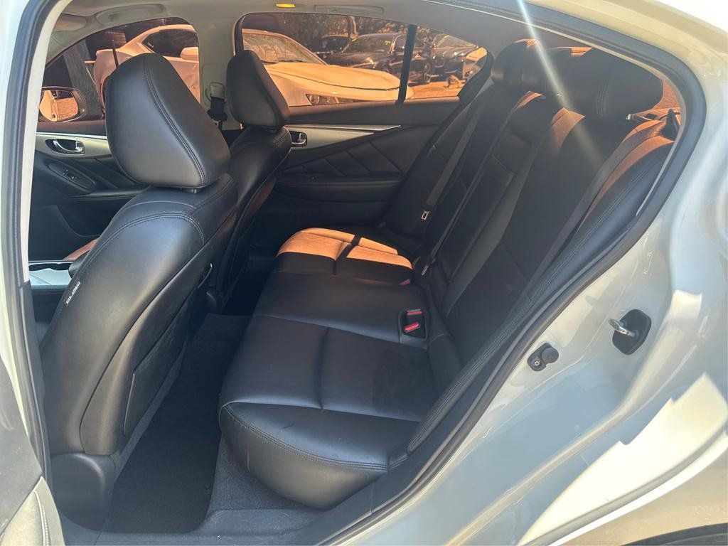 Used 2020 INFINITI Q50 Luxe RWD image 10
