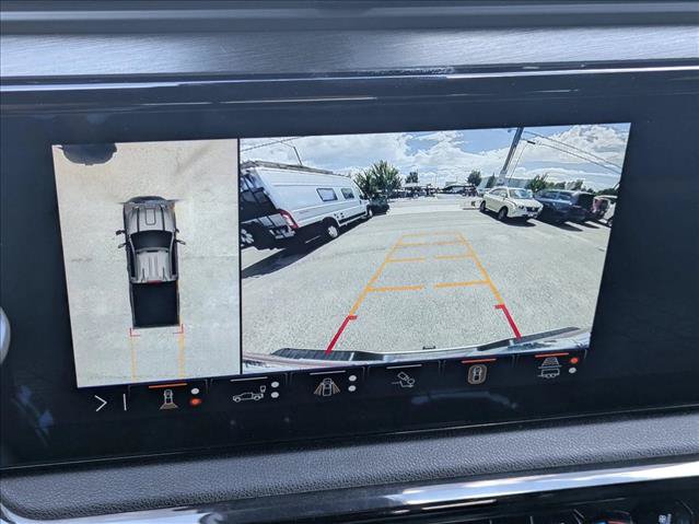 Used 2024 GMC Sierra 2500 AT4 w/ AT4 Premium Plus Package AWD/4WD image 14