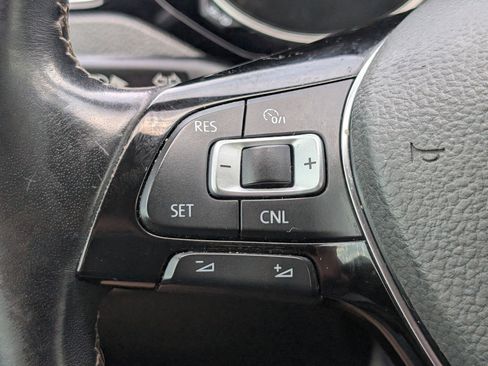 Used 2016 Volkswagen Jetta Sport FWD image 22