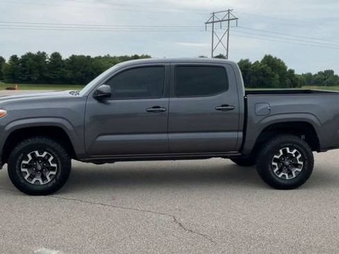 Used 2019 Toyota Tacoma SR w/ SR Convenience Package RWD image 5