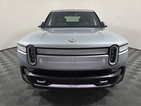 Used 2024 Rivian R1T Adventure AWD/4WD image 8
