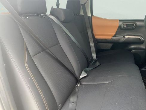 Used 2017 Toyota Tacoma SR5 w/ Tow Package image 24