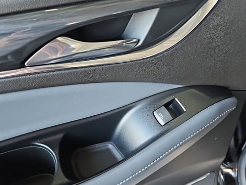 Used 2024 Buick Enclave Premium image 24