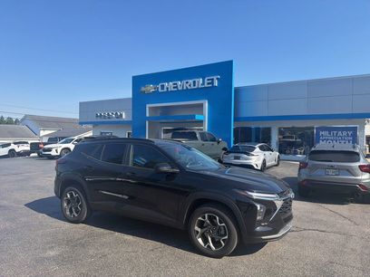 Used 2024 Chevrolet Trax LT w/ LT Convenience Package