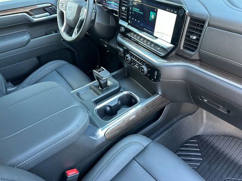 New 2026 Chevrolet Silverado 1500 RST w/ Dark Appearance Package image 14