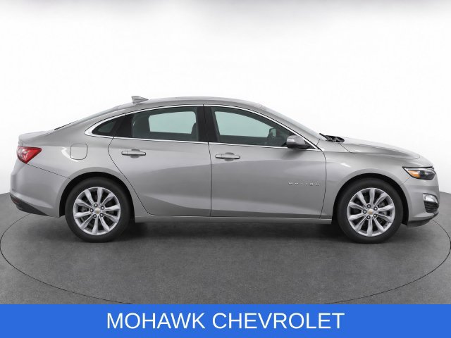 Used 2022 Chevrolet Malibu LT FWD image 9