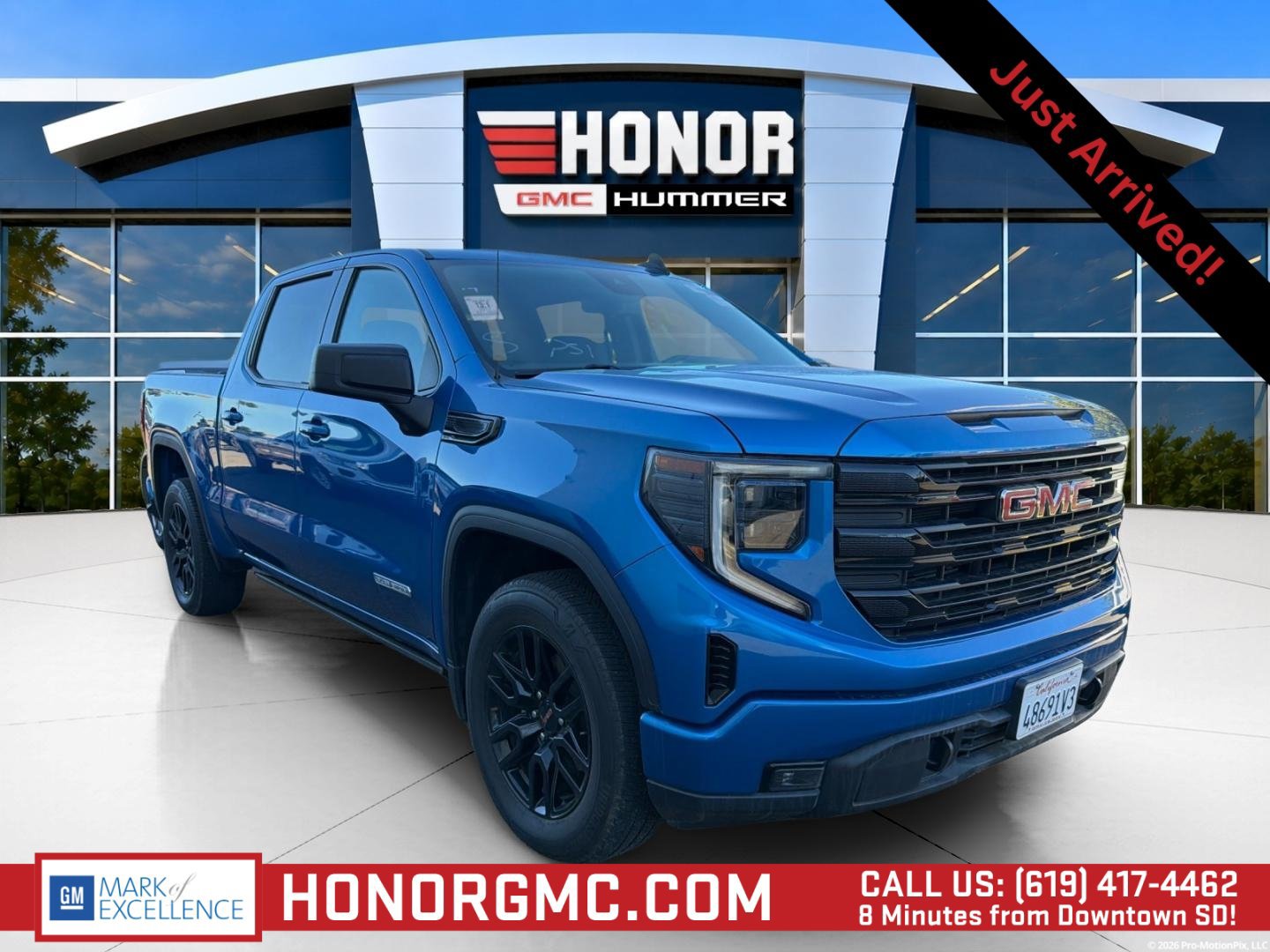 Used 2023 GMC Sierra 1500 Elevation RWD image 1