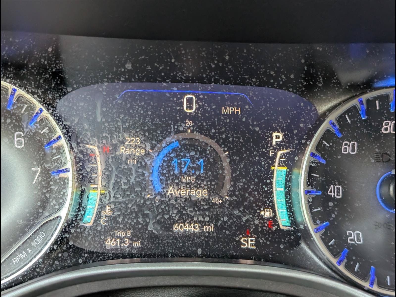 Used 2024 Chrysler Pacifica Touring-L FWD image 9