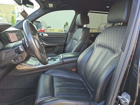 Used 2019 BMW X7 xDrive50i w/ Dynamic Handling Package image 4