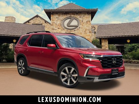 Used 2025 Honda Pilot Elite image 1