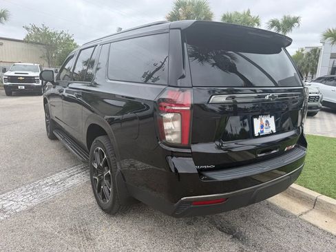 Used 2021 Chevrolet Suburban RST w/ Luxury Package RWD image 6