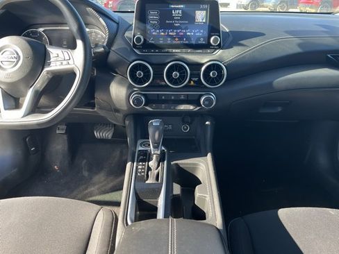 Used 2023 Nissan Sentra SV image 9